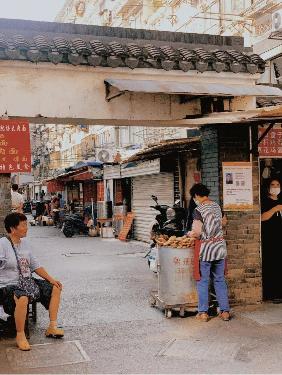 极美南京寻常巷陌听说潮流与烟火的碰撞都藏在南京的街头巷尾里