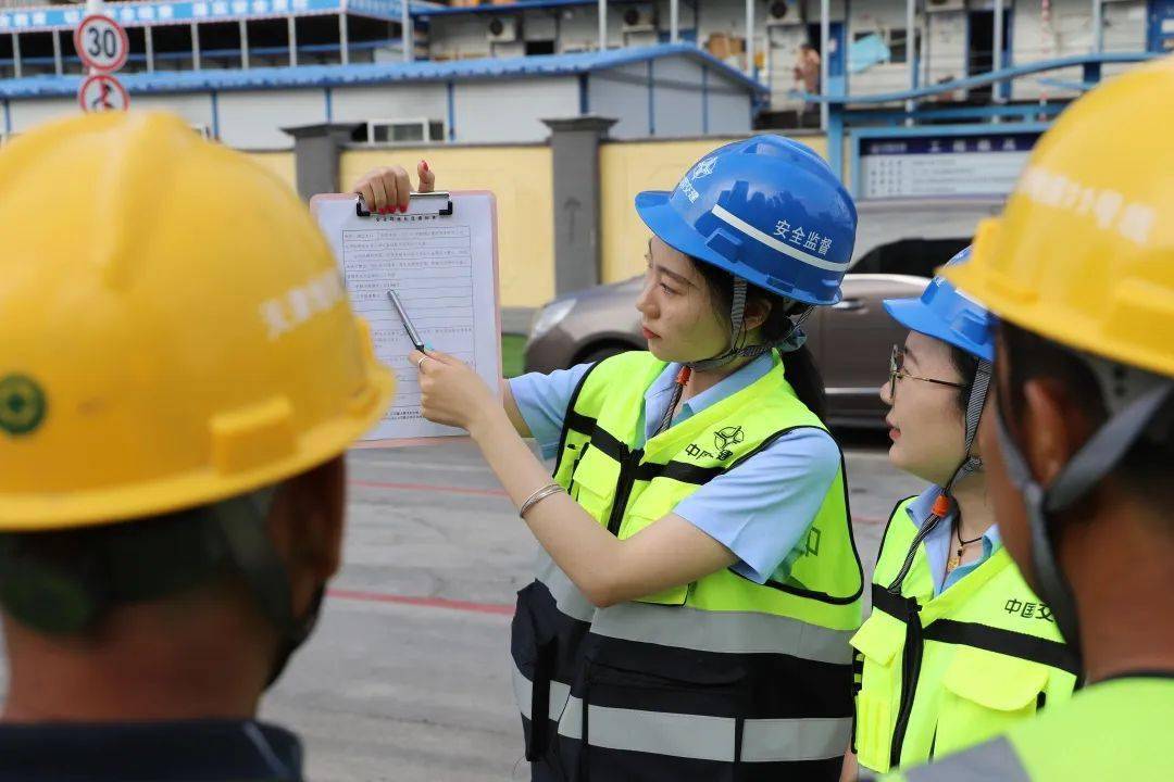 安全生产专栏津铁女安全员地铁建设的铿锵玫瑰