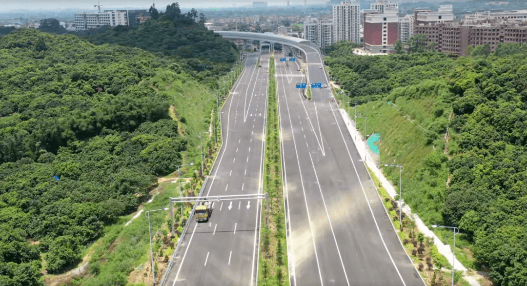 广汕路北绕线三联立交至荔三立交段明天通车!_增城_公路_工程