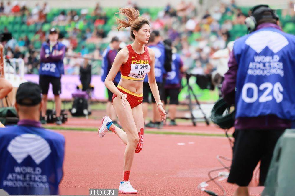 图集田径世锦赛女子跳高资格赛陆佳雯小组排名第14无缘决赛