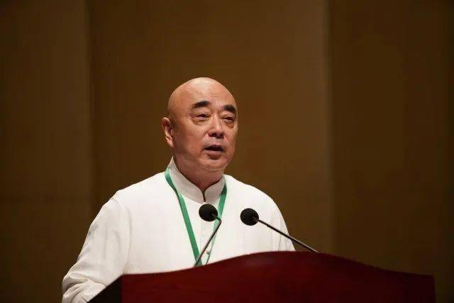 "在开幕音乐会上,宁波大学副校长姚菊明表示,这不仅是宁波大学和宁波