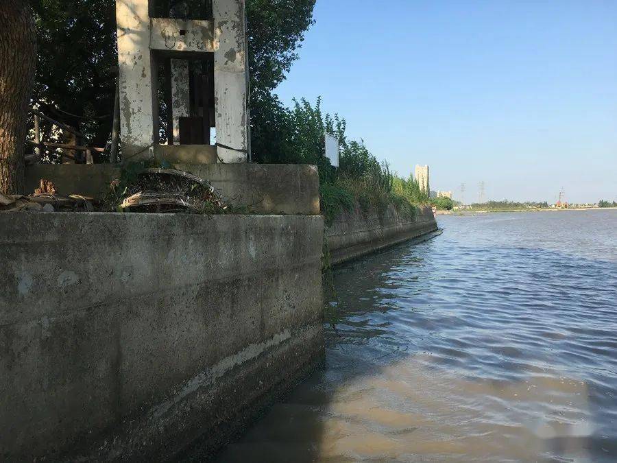 村民靠水吃水,冬闲扒蚌,夏秋河荡种菱是张家甸的传统特色副业.