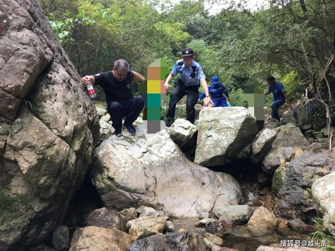 绍兴一男子带4个孩子“丛林探险”失联，警民披荆斩棘大救援