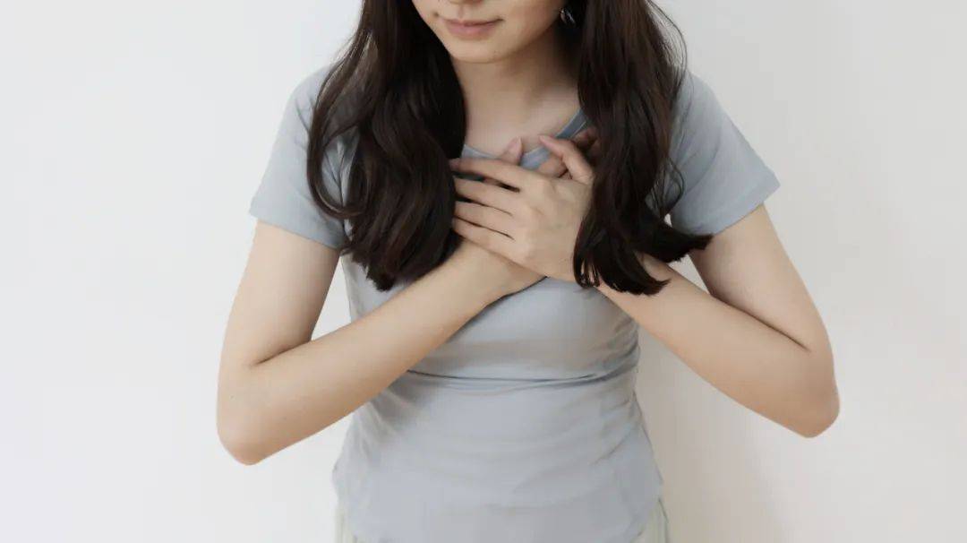 胸胁胀满,腹满不适支沟穴是行气的要穴,因肝气不舒,腑气运转失常而
