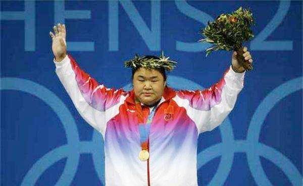 5公斤,悉尼奥运会为国夺冠,如今怎么样了?_训练_成功_生活
