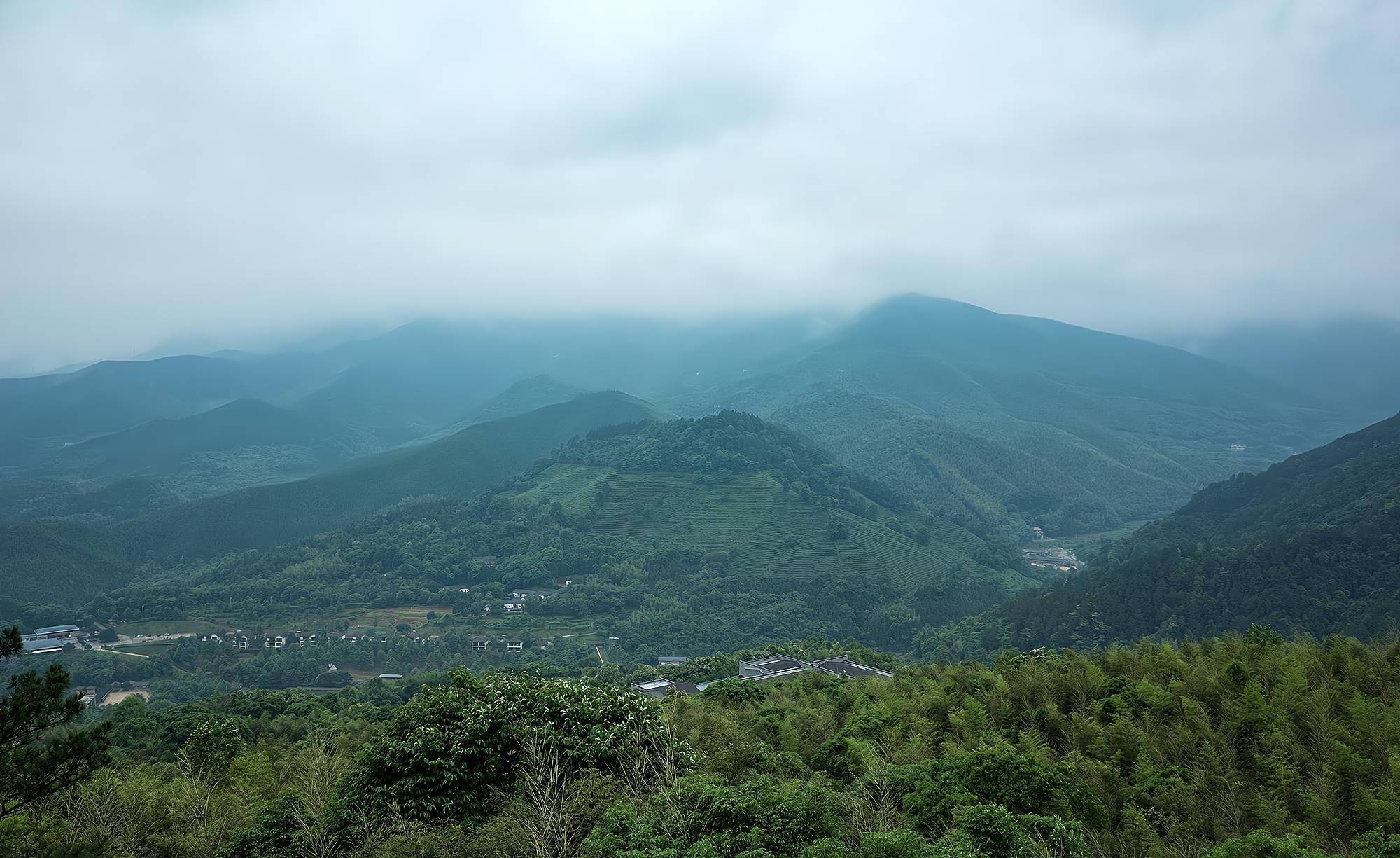 江西首个5A级乡村旅游景点，藏在深山中，景色美如“人间仙境”