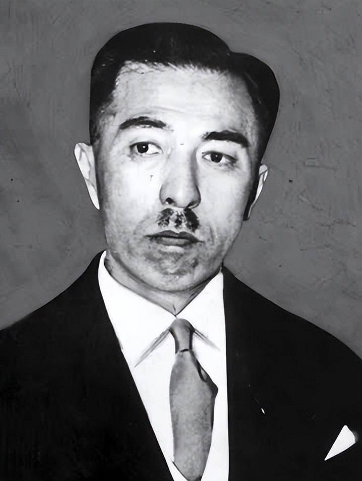 1931年9月,仅仅只是个大佐的石原莞尔和板垣征四郎,土肥原贤二等人一