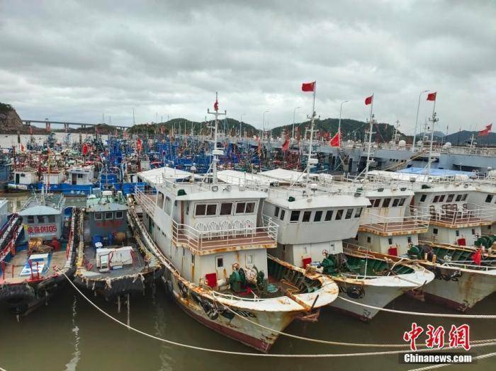 台风“梅花”或将波及12省份，浙江多地宣布停课