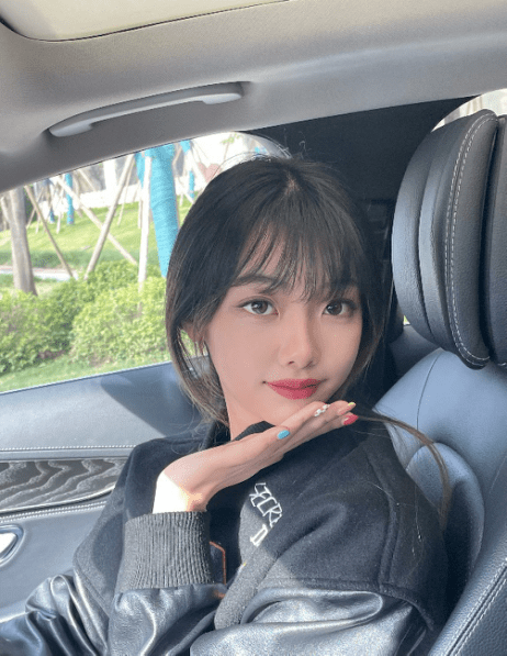 个人介绍：黄琪，来自播音与主持艺术专业2021级，四川成都人。妥妥天蝎女