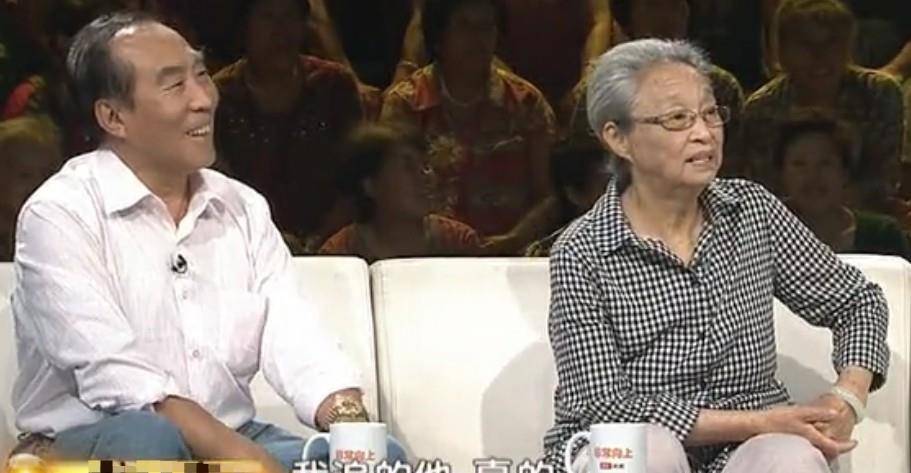 国家一级演员60岁才出道,去世时千人送行,23岁孙子成烈士_柏青_时候