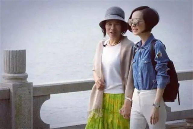 �Ϻ����²�������һĻ����װ�Ƶ��ˣ����ڱ��ݺݴ�����