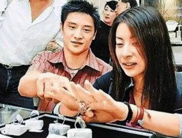 ������׷��·����Ů��������ţ���������ĸҪ�ٻ飬���� ...