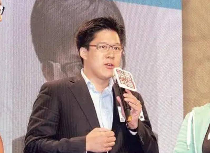 ������׷��·����Ů��������ţ���������ĸҪ�ٻ飬���� ...