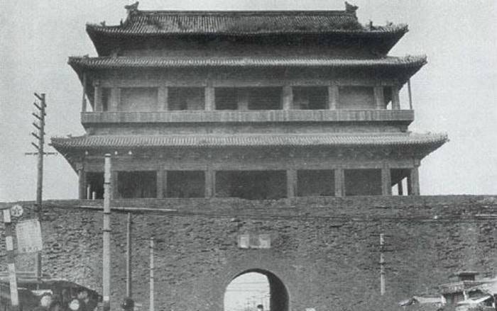 当年果断拆除如今又辛苦复建，北京老城门只能在照片里看了