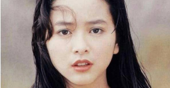 曾与周慧敏齐名玉女,林志颖苦追3年无果,现发福成大妈生活落魄_叶蕴仪