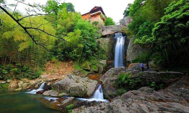 浙江天台山必去景点，自然人文景观灿烂，吸引徐霞客多次探访