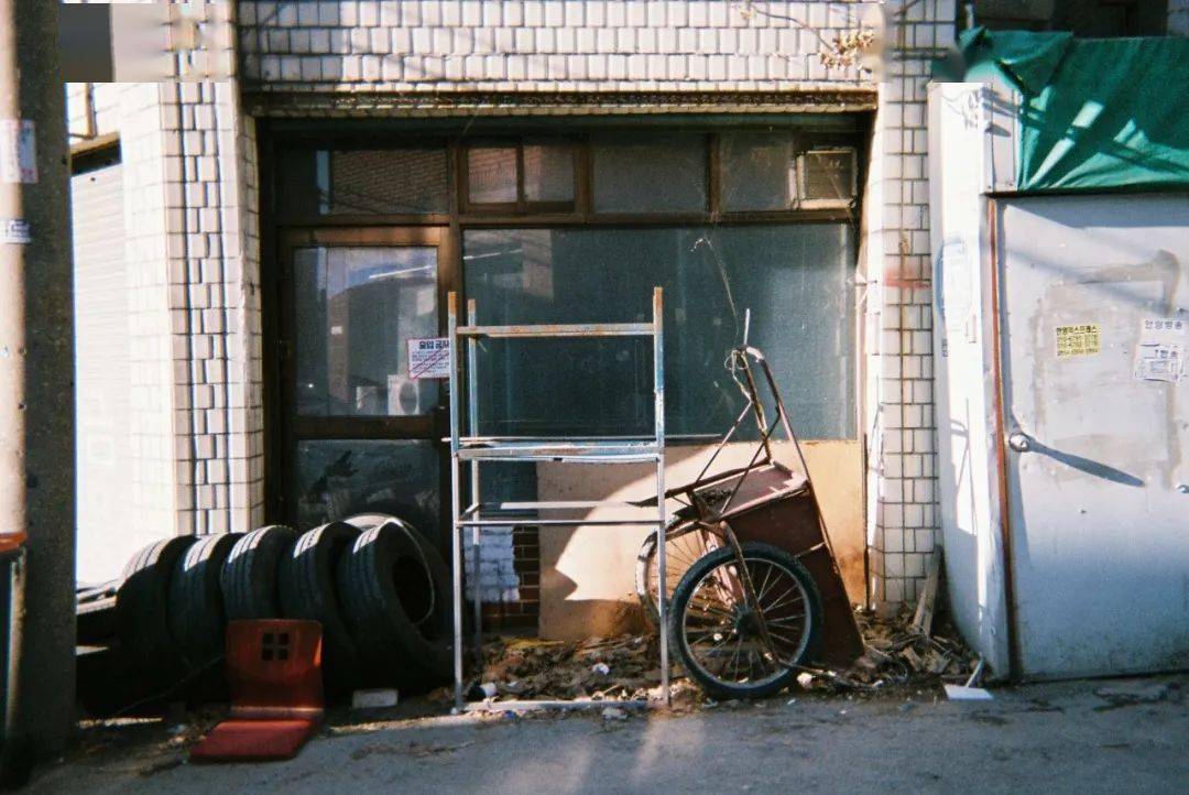 �ھŽ���Ϲ�����Ӱ˫��չ��Ʒ�������䡢�¼��¸�У��