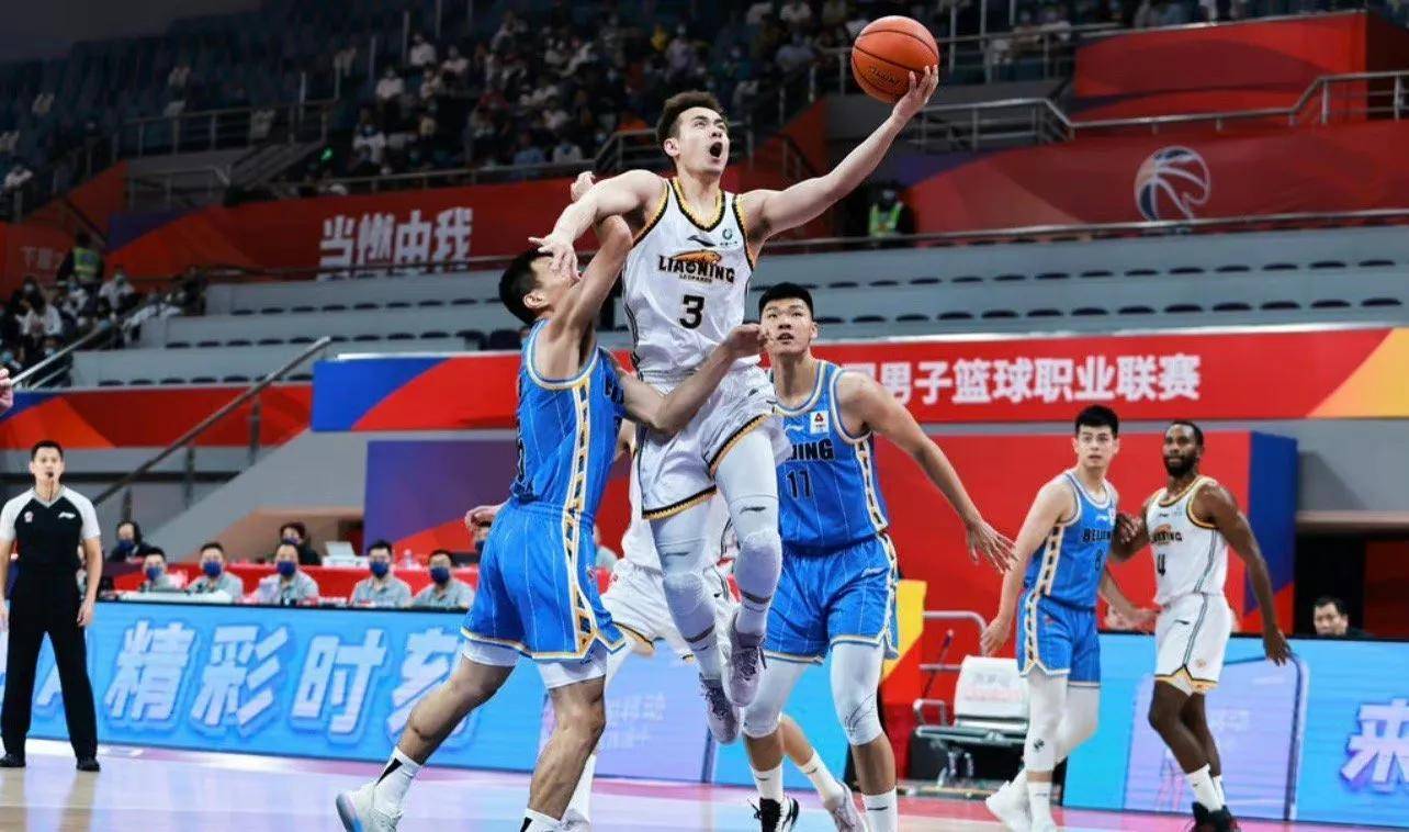 借卵试管婴儿（原创
            CBA最新积分榜！辽宁两连胜重返前三，上海倒第六，同曦力压京粤！）