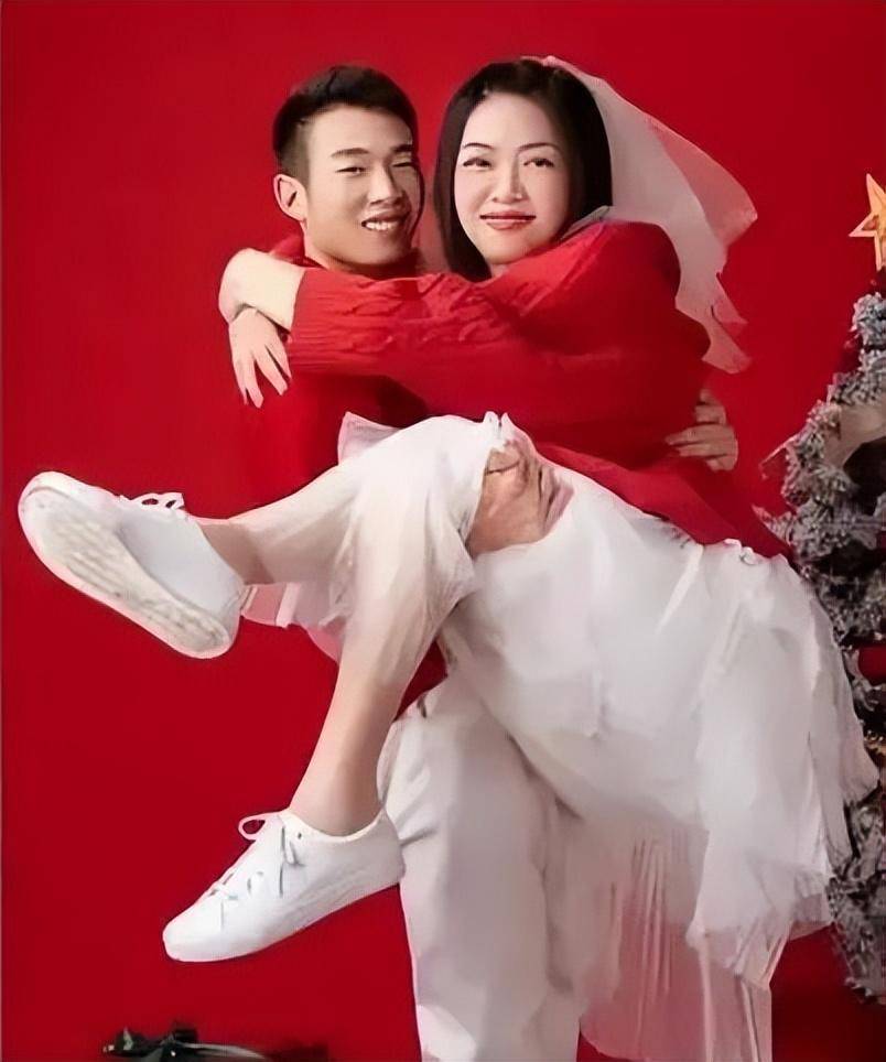 湖北34岁女子瘫痪离异后,嫁给闺蜜的儿子,网友:绝配 湖北34岁女子瘫痪离异后,嫁给闺蜜的儿子,网友:绝配