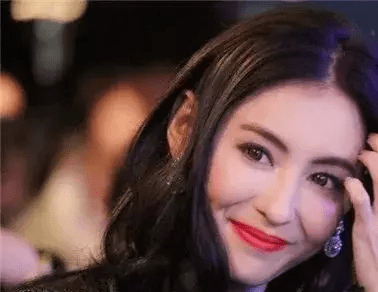 娱乐圈十大天然美女，娱乐圈10大零整容的天然美女明星