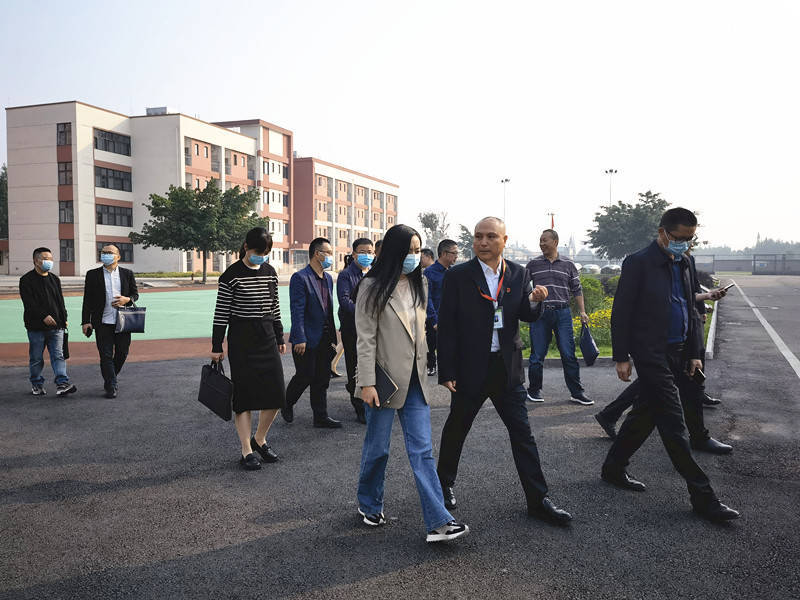 相互学习 共谋发展—丹棱县教体局率队赴彭山职高调研_合作_校企