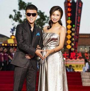 孙红雷与女友长跑七年后结婚,认真对待婚姻的男人最有责任与担当_王