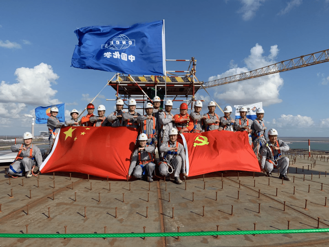 储罐天然液化气大型施工工艺_大型液化天然气储罐施工_储罐天然液化气大型施工方案