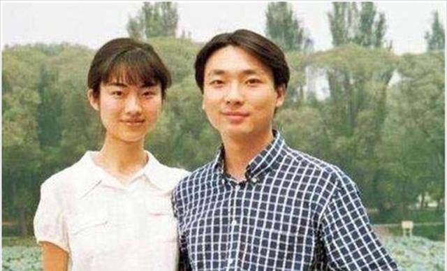 在康辉刚刚出版的《平均分》中讲到"从结婚的第一天起,我和太太就无