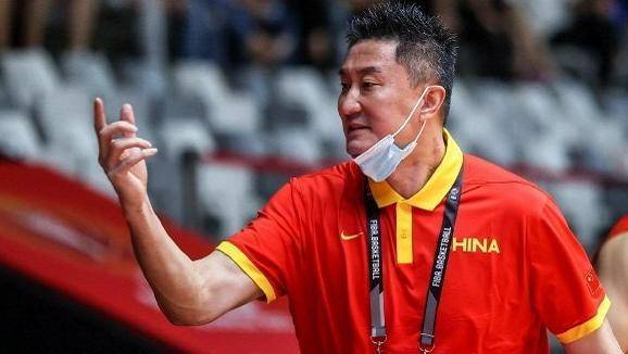 周琦出局！中国男篮客场战胜伊朗队，世预赛三连胜