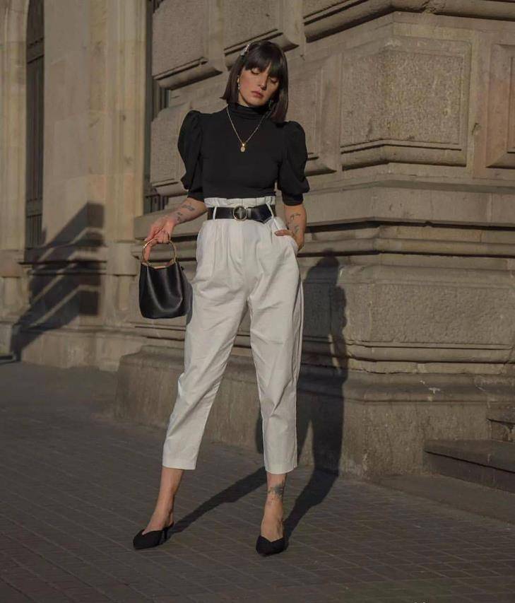 原创
  阔腿裤早退圈了,2022流行的是“纸袋裤”,百搭显瘦,谁穿谁知道 第5张 原创
  阔腿裤早退圈了,2022流行的是“纸袋裤”,百搭显瘦,谁穿谁知道 第5张