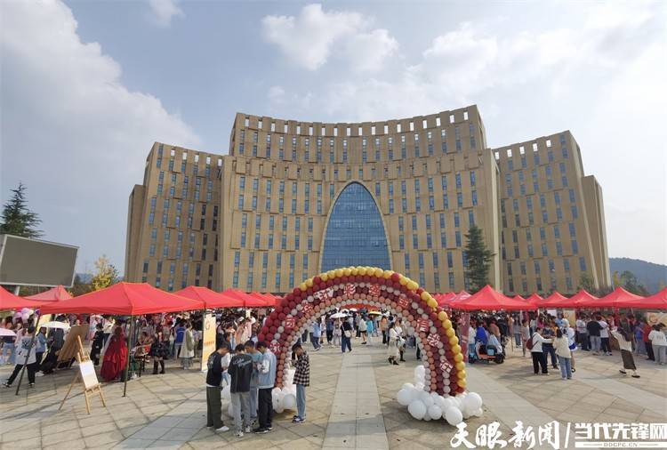 "千人百进"蹲点采访】遵义师范学院:擦亮"青"字品牌