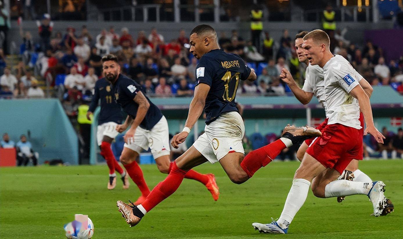 姆巴佩梅开二度！法国队2-1击败丹麦迎两连胜，提早晋级裁减赛
