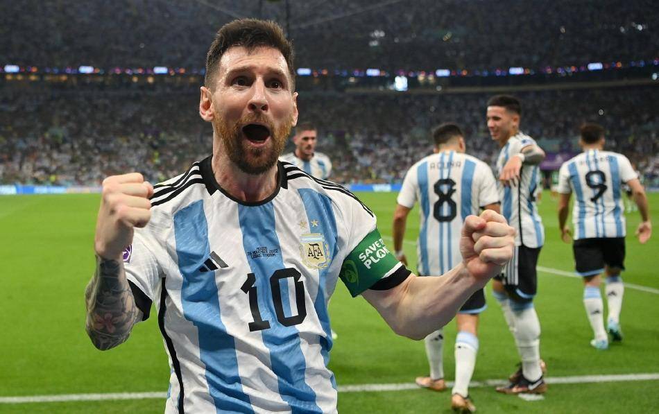 世界杯18强阿根廷VS澳大利亚，梅西领衔首发，CCTV5曲播