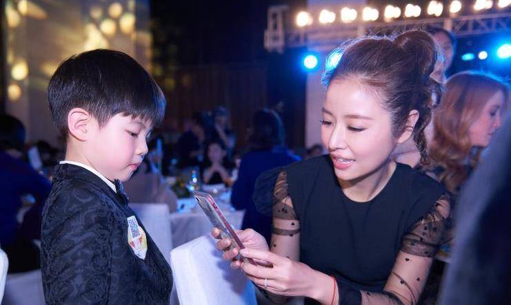 ǧ�ڸ��������磺һ�������ߴ�3�ڣ���ϯ�ȱ��ȴһ�ֲ��� ...