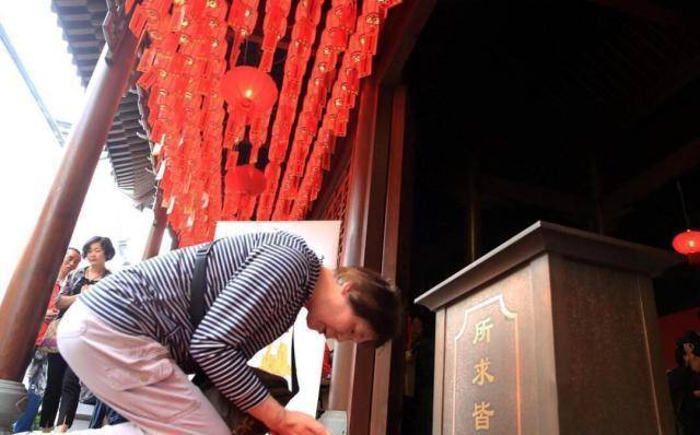 梦回东台，探寻心灵归宿——当梦境指引你烧香拜佛时，东台寺庙的神秘之旅