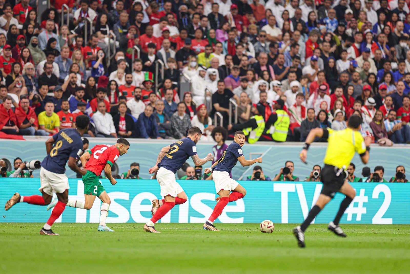 2-0晋级世界杯决赛，德尚两次调整铁卫趁摩洛哥时间