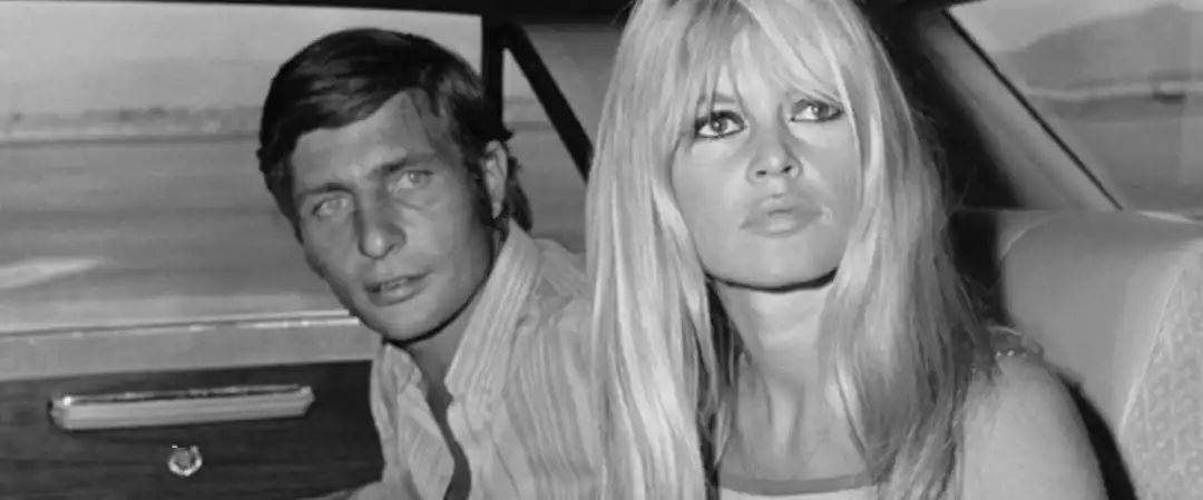 ����ŷ�����˵ġ�����Ů���ǡ�����λ������СҰè����ʵ�е� ...