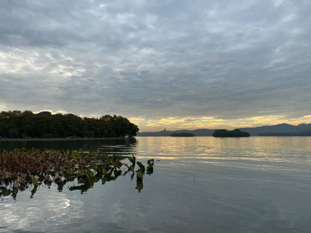 严克勤：夕照楼台一笛风