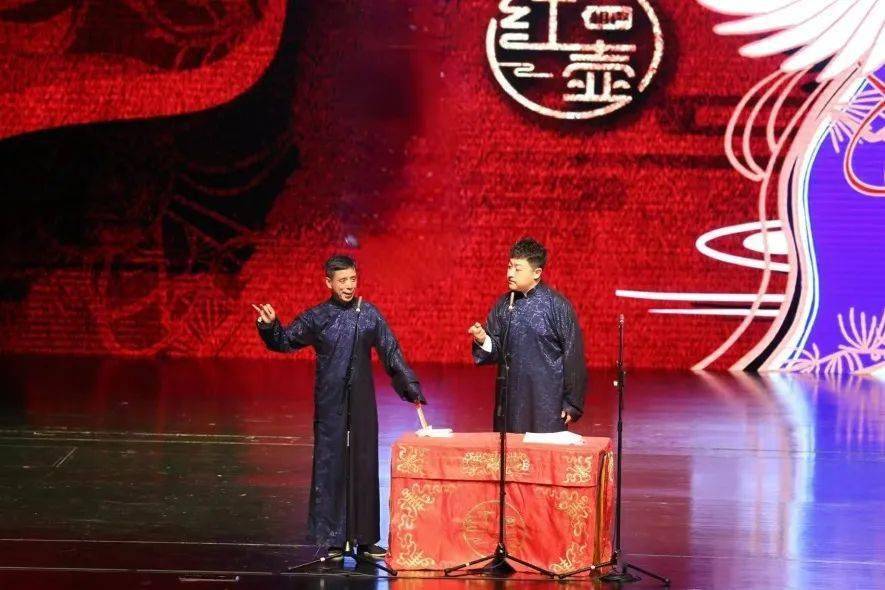 明晚7:30 | 贾旭明领衔 红壶相声社·精品相声大会