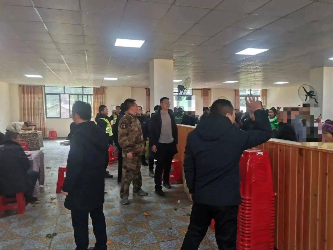 魔域魔兽森林（不要告诉别人）魔域森林锡兵笔趣阁