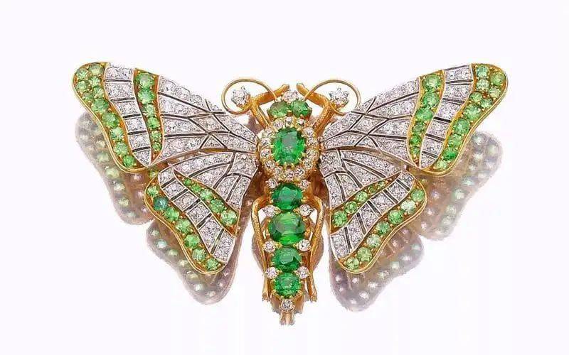 �������𣿾�Ȼ�е��ں�����ñ�ʯ�����죡