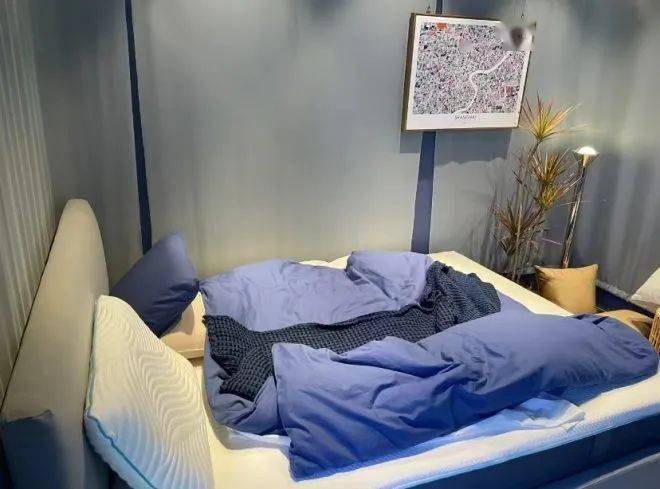 LOEVE��ջ����׵ꡢFENDIɽ���׵꣬��Ʒ�����ص�