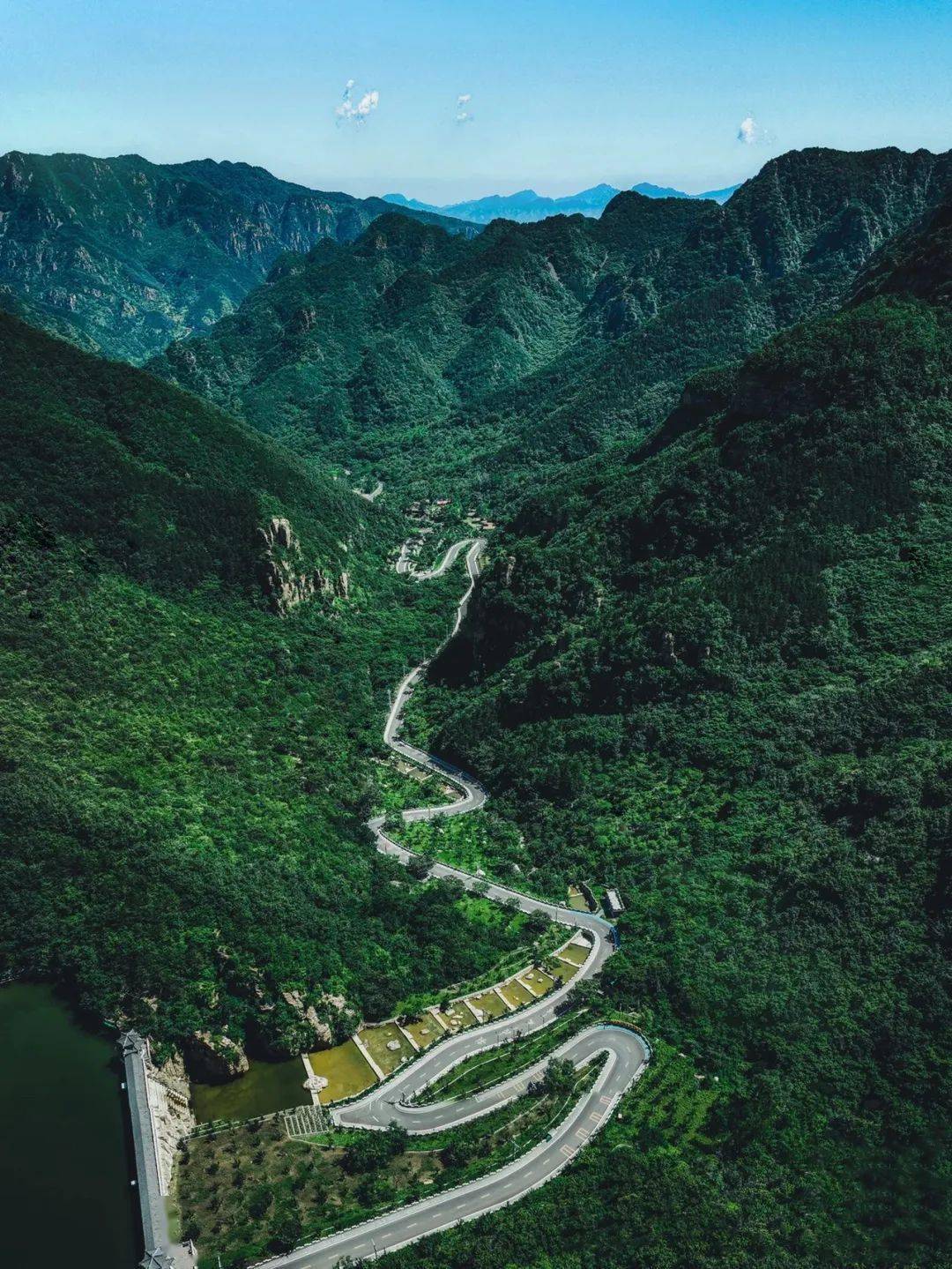 别找了！那届爱玩的年轻人已经不去寺庙了，都在……