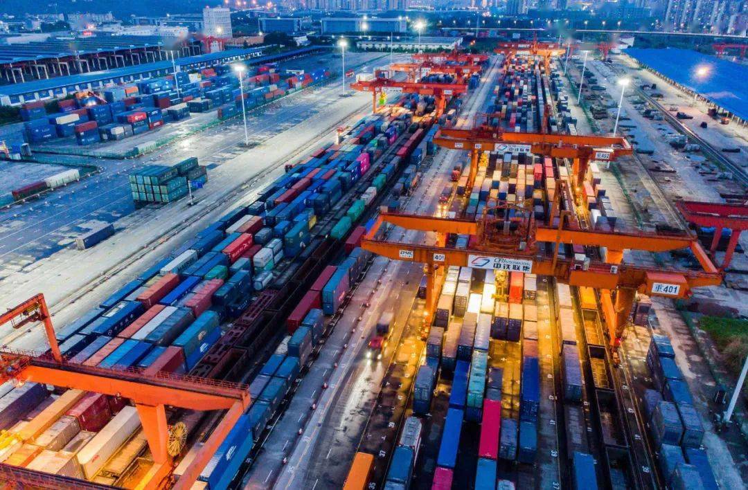 �������µ����������¶��򣬿����쾭����κ����������չ ...