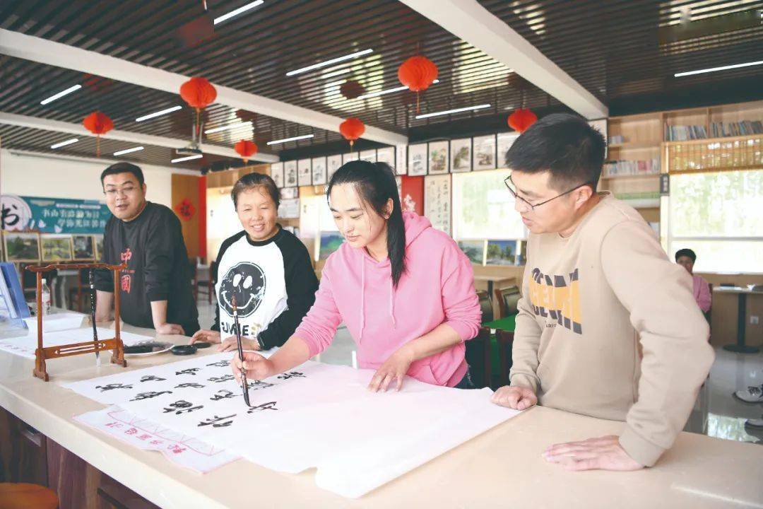 全民阅读 “最美农家书屋”开云APP 开云官网入口劲吹文明新风(图4)