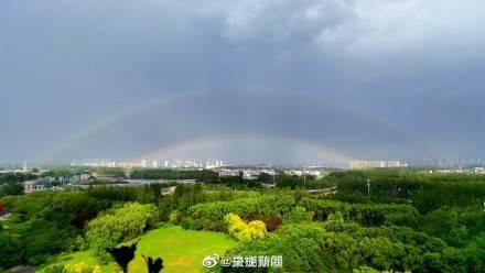 双倍幸运！北京雨后双彩虹横跨天空
