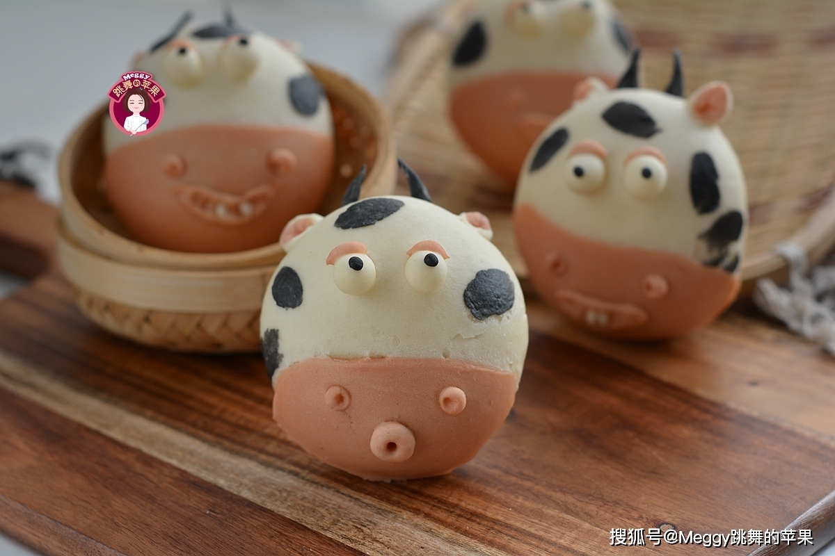 牛年快到了,蒸几个丑萌花牛馒头,一次发酵真省时,暄软又好吃