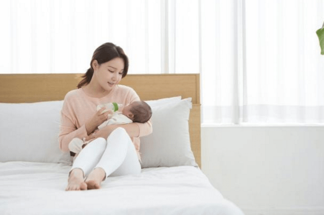 原创 三个月宝宝吃奶不老实,宝妈担心"多动",这类孩子也许更聪明