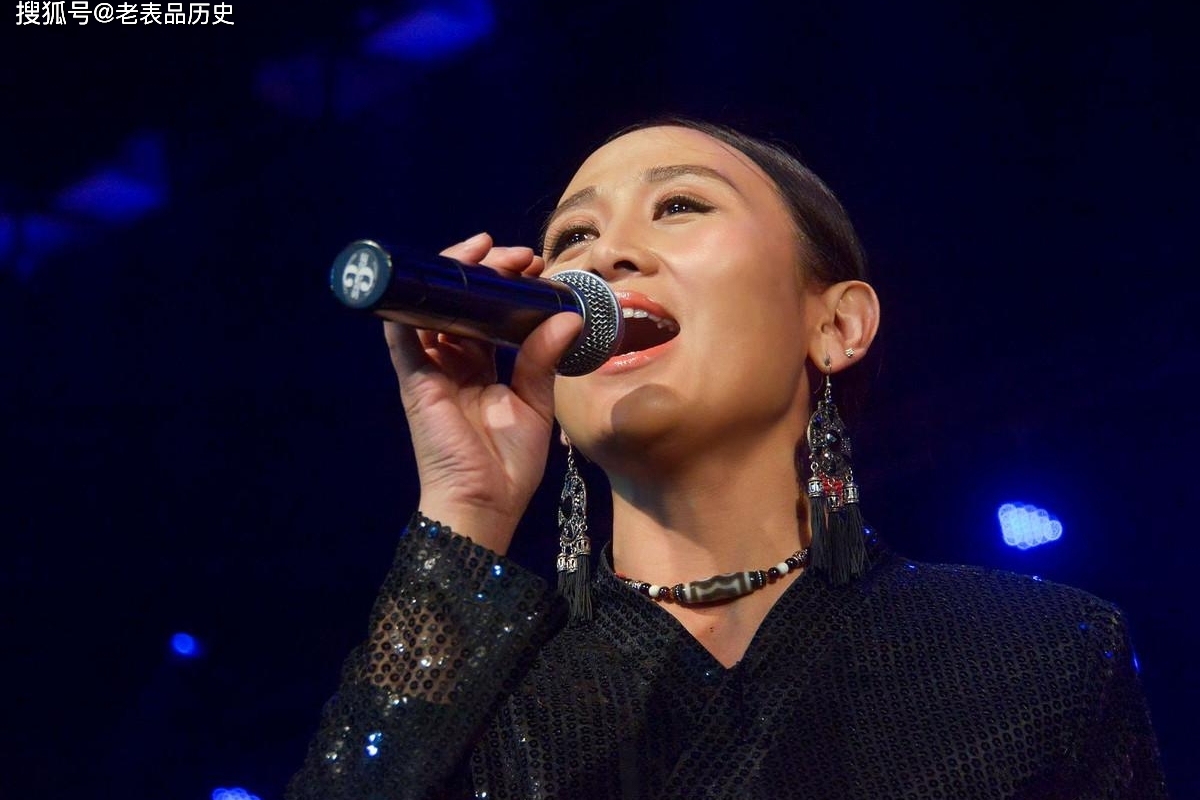 高原藏歌雪域祝福央金兰泽演唱歌声甜美送给大家