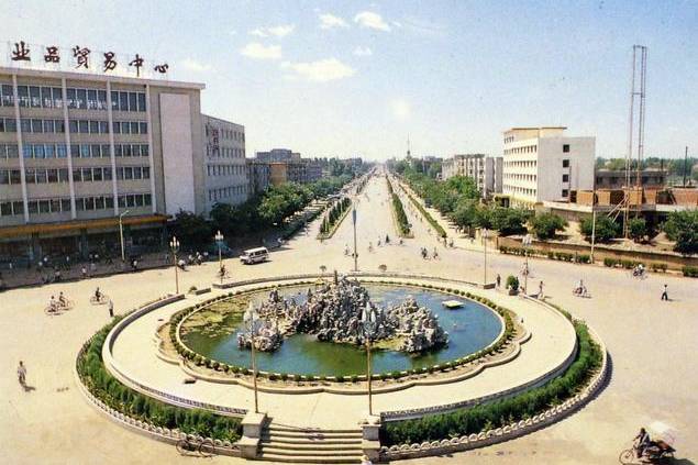 通过这些老照片带大家一起去逛逛昔日的长治,感受